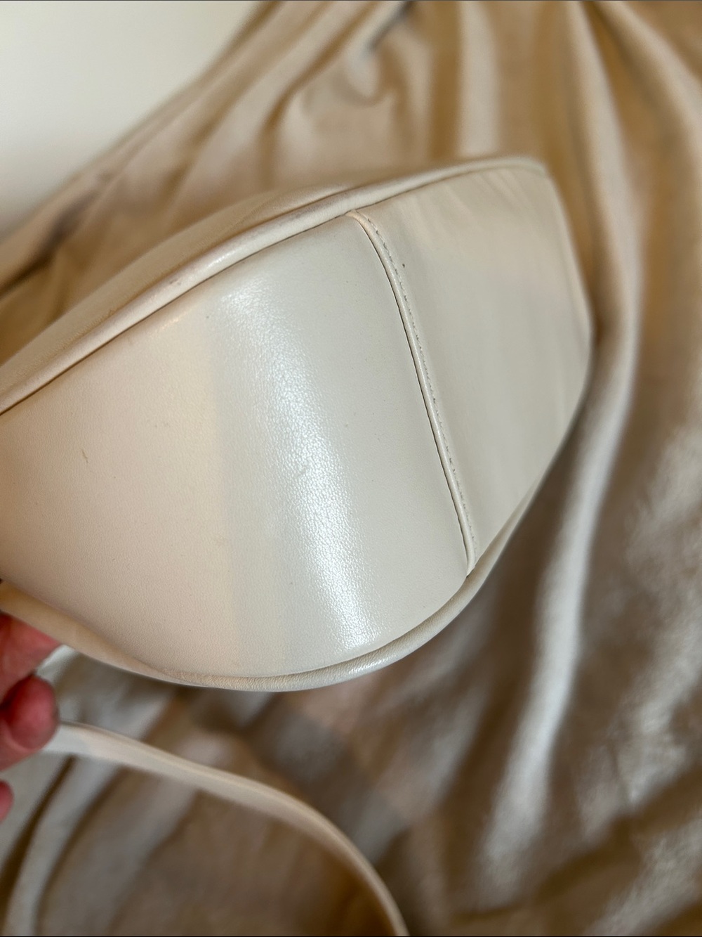 Gucci Bamboo Ivory Leather Shoulder Hand Bag- Gorgeous! - Picture 5 of 11